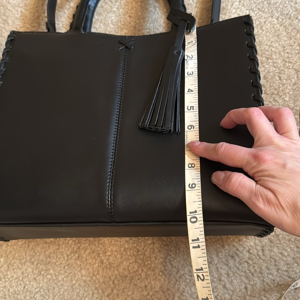 Black Structure Leather Handbag - image 7